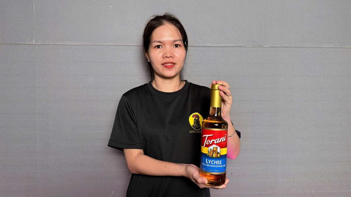 Chai Siro Torani Vải 750 ml màu hồng nhạt trong suốt nhập khẩu từ Mỹ