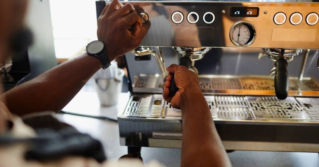 Máy pha cà phê espresso công nghệ hiện đại