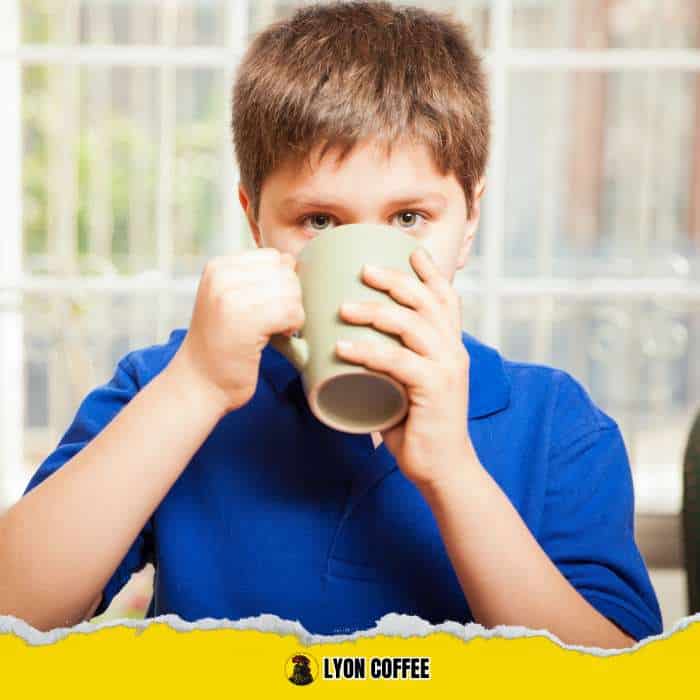 Trẻ em uống và ăn cà phê có tốt không