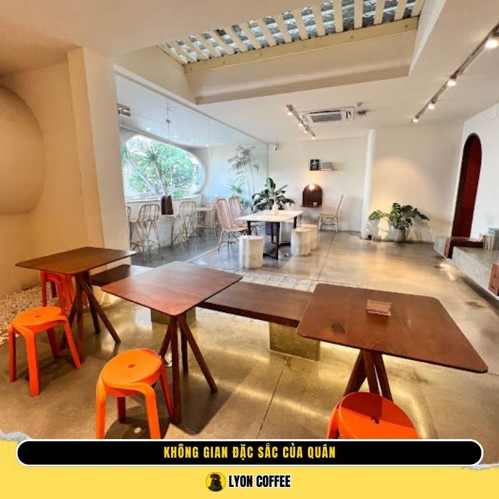 Không gian đặc sắc của quán Unique Cafe