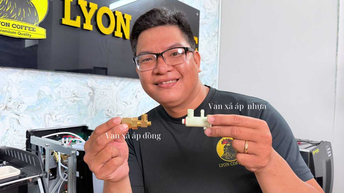 Hệ thống van máy pha cà phê Gemilai – van điện từ OLAB và van xả áp OPV giữ ổn định 9 bar.