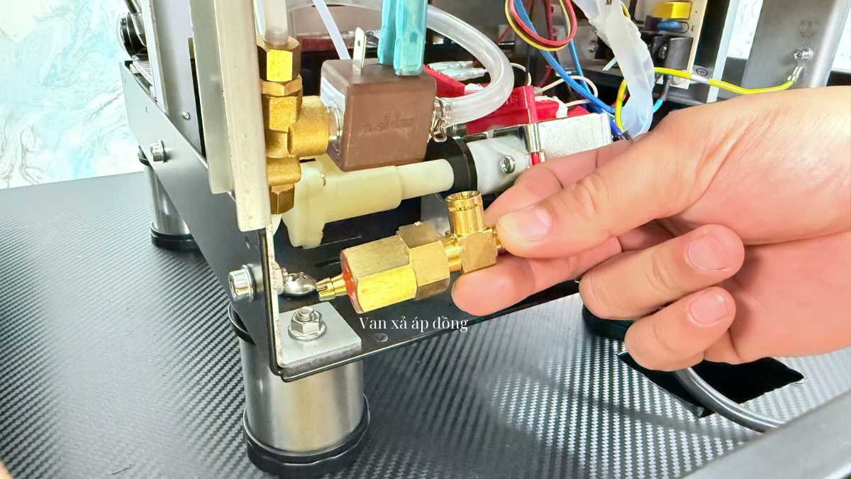 Van xả áp đồng