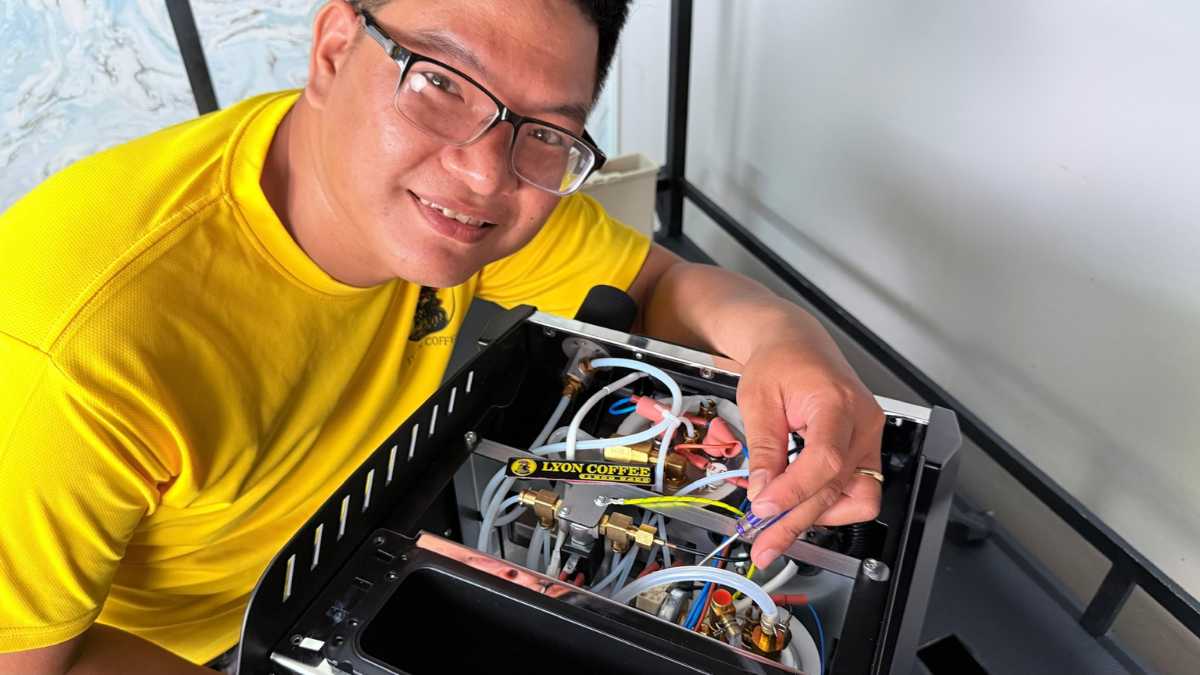 Kiểm định van Gemilai – đạt áp suất ổn định 9.2 ± 0.1 bar sau 1 500 shot thử.